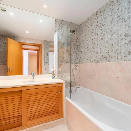 Villa 3 Quartos, Piscina, Ac, Garagem, Prestige For Vilamoura