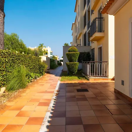 Villa 3 Quartos, Piscina, Ac, Garagem, Prestige For