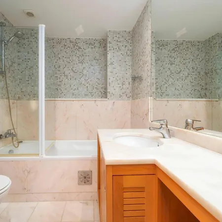 3 Quartos, Piscina, Ac, Garagem, Prestige For