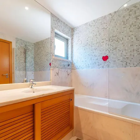 3 Quartos, Piscina, Ac, Garagem, Prestige For Vilamoura