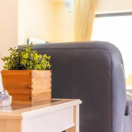 3 Quartos, Piscina, Ac, Garagem, Prestige For Villa *